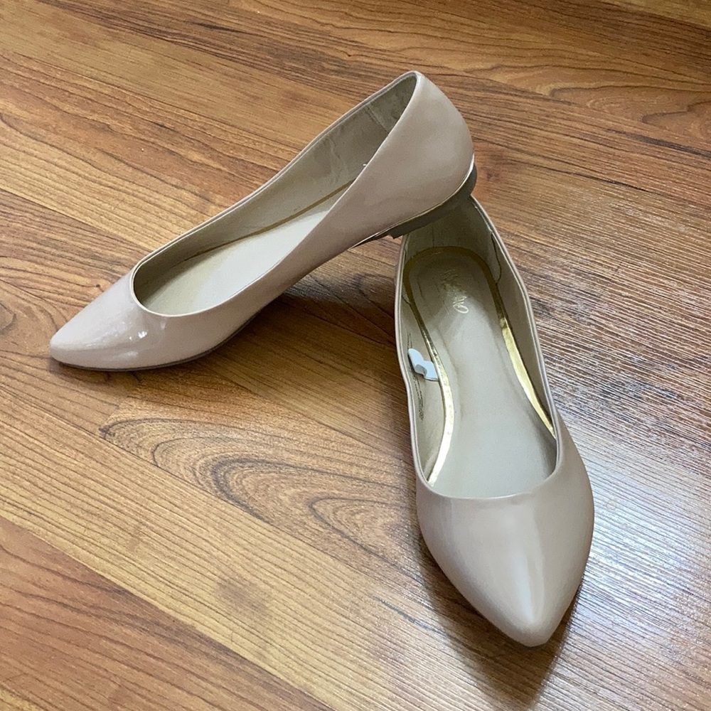 Mossimo Nude Pointy Toe Flats